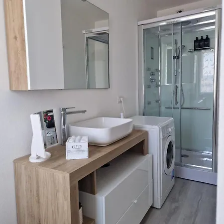Residenza Luigio דירה *